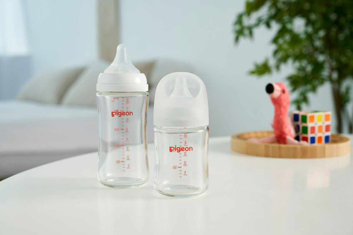 pigeon plastic baby bottles
